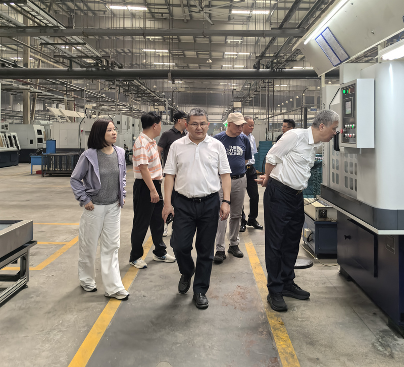 ��ƽ��װ����ҵЭ��᳤�ܿ���һ��ݰ�پ�����н��ղ�ҵ԰�ι�ָ��