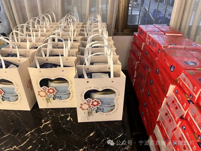 巨鼎轴承及德迈机电开展“三八妇女节”系列主题活动