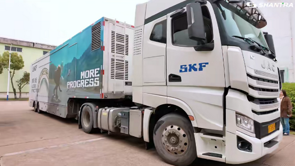 ���������̡����Ϻ��̶�Я��SKF����������쳵��ʻ���������޽�