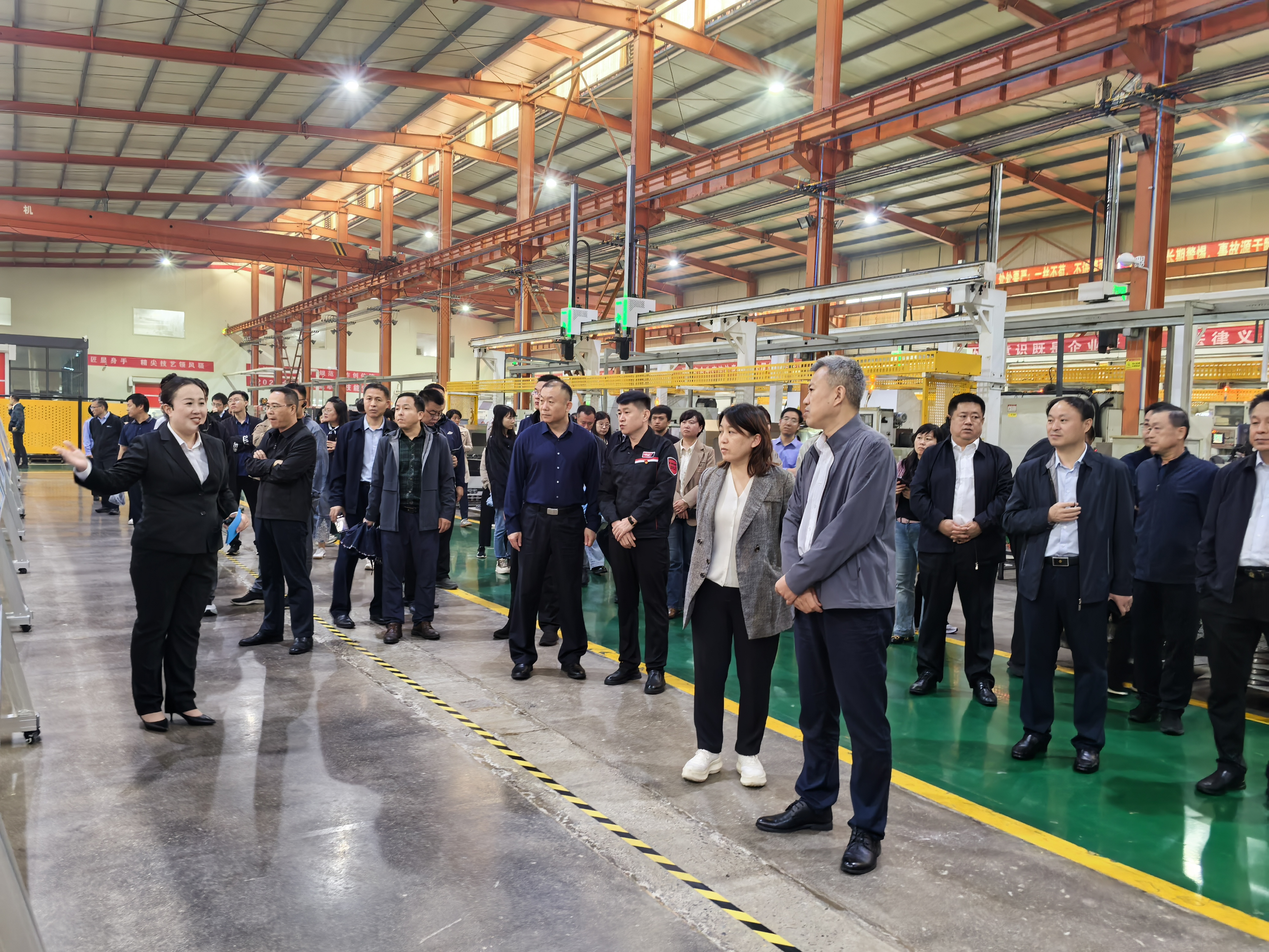 Leaders of the judicial system in Shandong Province visited Huagong Bearing to conduct research, focusing on business operation and law enforcement supervision