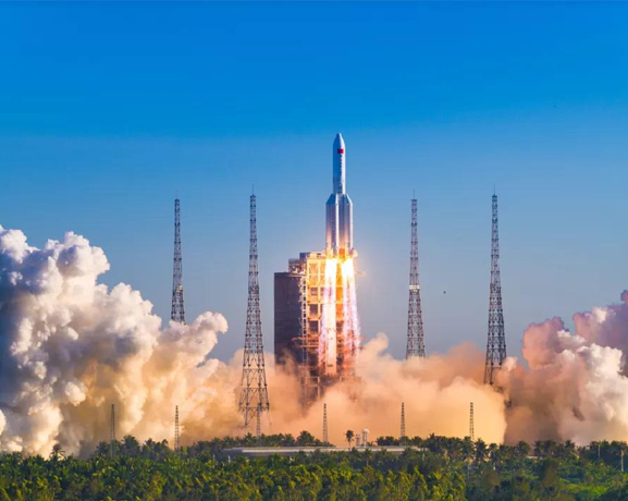 ���պ���